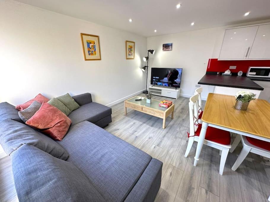 Charming New 2Br Detached House-Central Headington- Wi-Fi, Netflix, Top Location 옥스퍼드 외부 사진