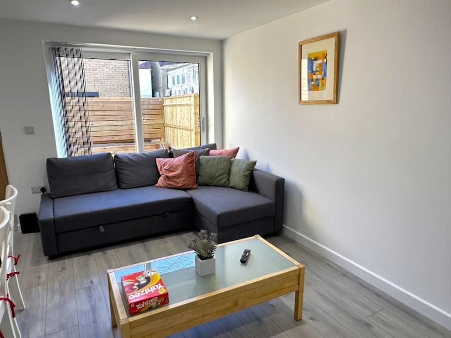 Charming New 2Br Detached House-Central Headington- Wi-Fi, Netflix, Top Location 옥스퍼드 외부 사진